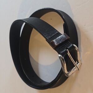 Liz Claiborne Womens Black leather belt Silver Tone Buckle Vintage Sz.40